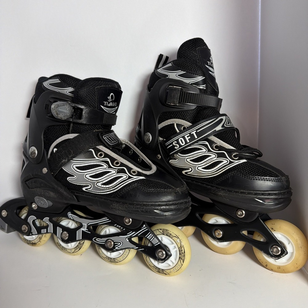 Tian-e Adjustable Rollerblades Size 3 Youth